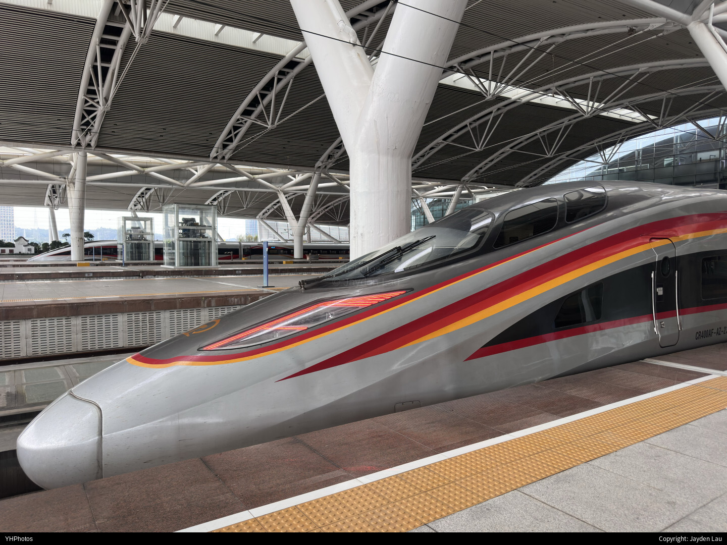 CR400AF-AZ-2314停靠广州南站