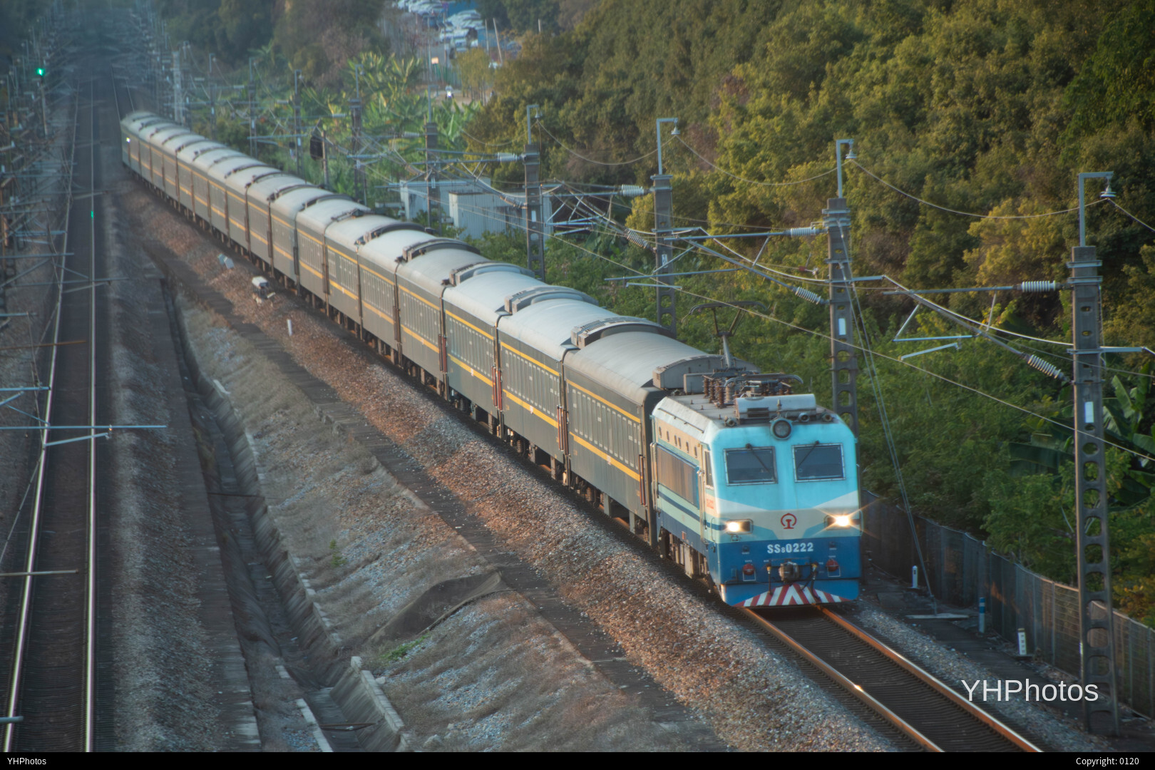 夕阳下的韶山八