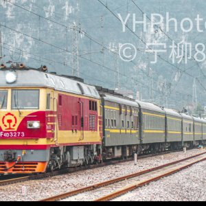 YB环广西旅游列车